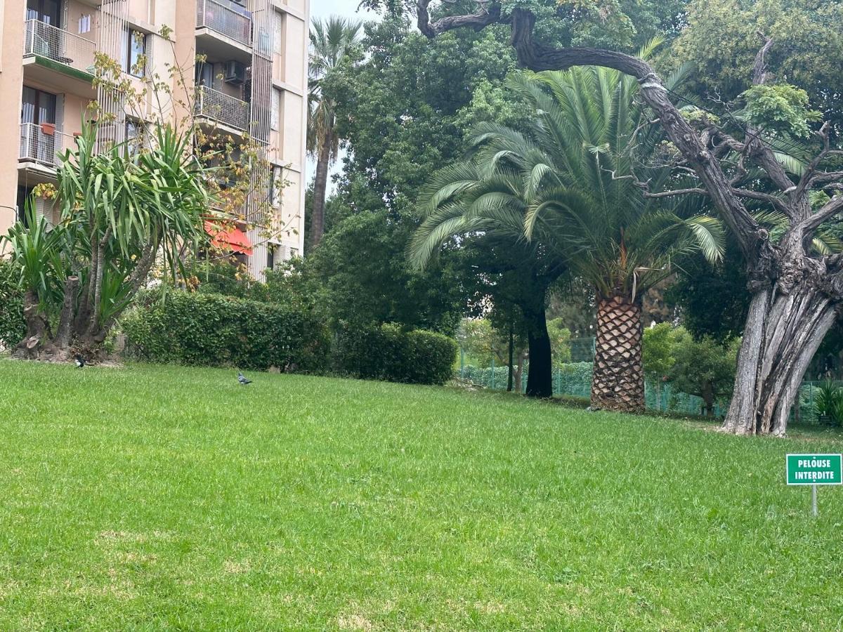 Privat Room In Private Security Residence With Free Parking, 1 Minute From Tramway, 9 Minutes From De Center, Accessible All Transports نيس المظهر الخارجي الصورة