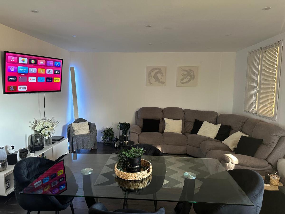 Privat Room In Private Security Residence With Free Parking, 1 Minute From Tramway, 9 Minutes From De Center, Accessible All Transports نيس المظهر الخارجي الصورة